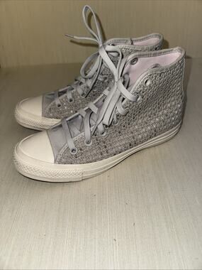 Converse Women's Chuck Taylor All Star Hi Top Crochet Shoes Size 8 Light Gray
